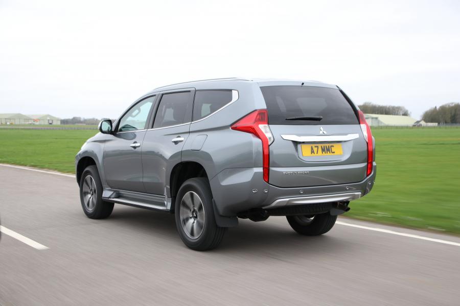  Mitsubishi Shogun Sport 2018 года  (UK) (фото 9 из 10)